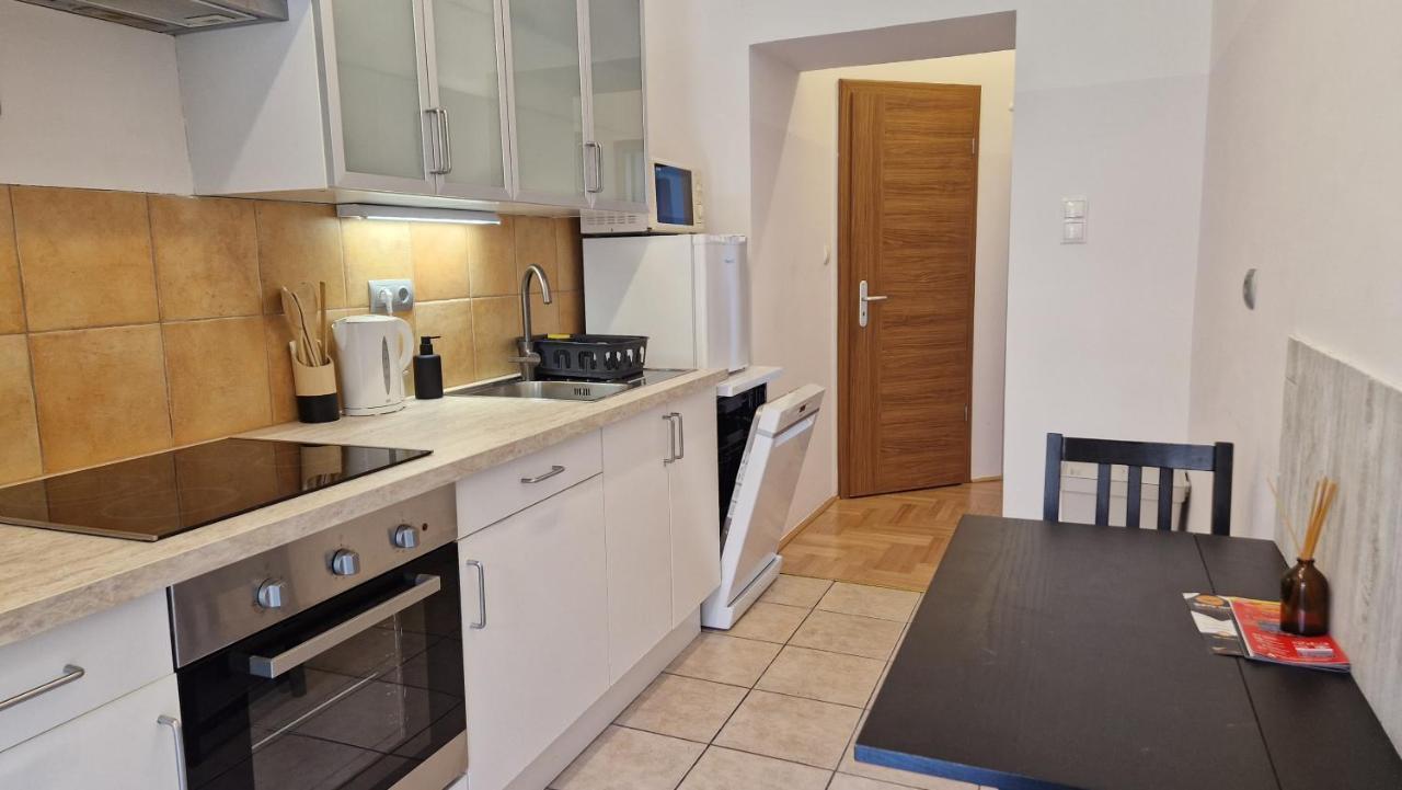 Halasz 2-bedroom Near Castle, Free Public Parking Nearby Lejlighed Budapest