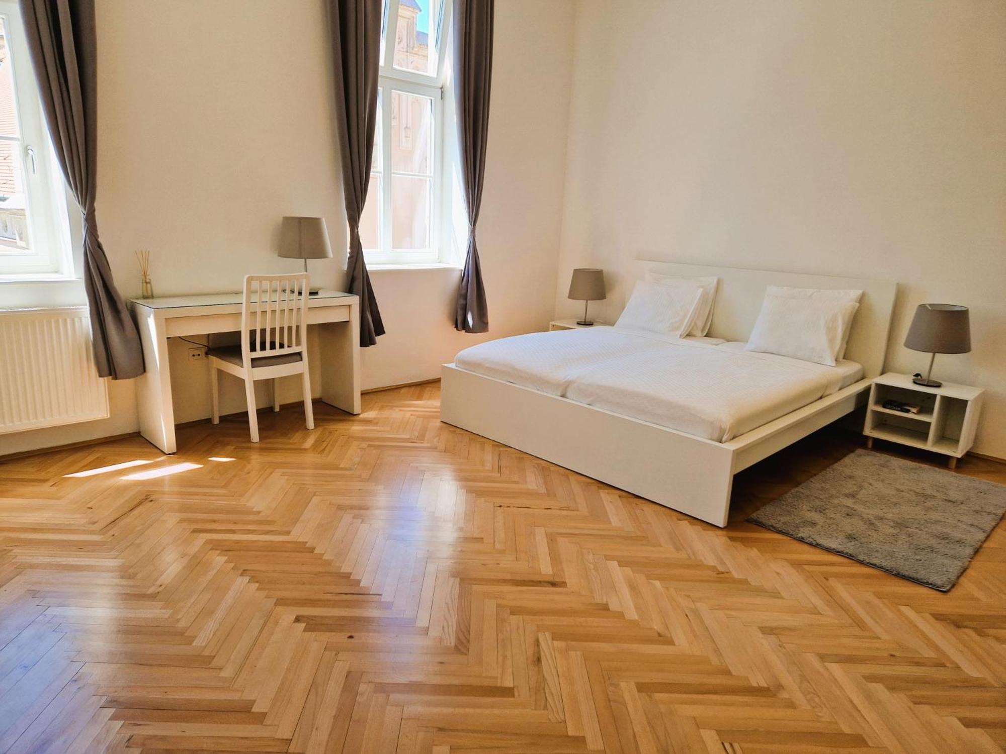 Halasz 2-bedroom Near Castle, Free Public Parking Nearby Budapeste